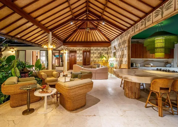 Sweet Surrender - Stylish 4br Near Potato Head Villa