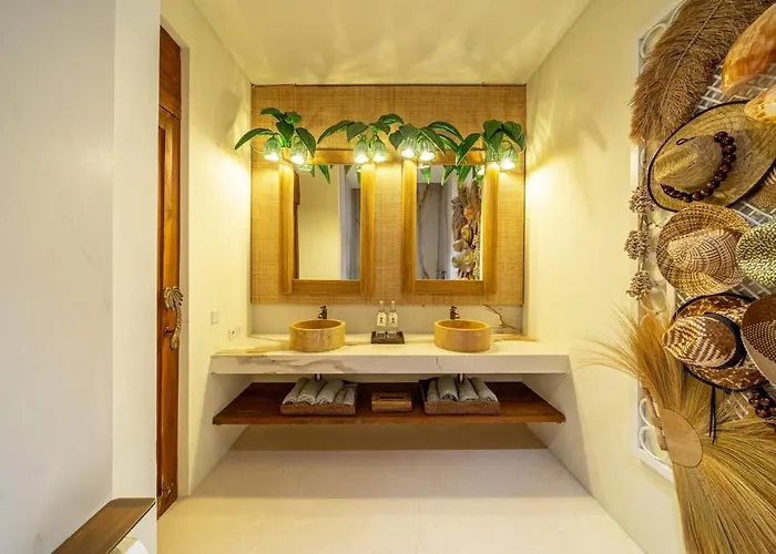 Sweet Surrender - Stylish 4br Near Potato Head Villa *