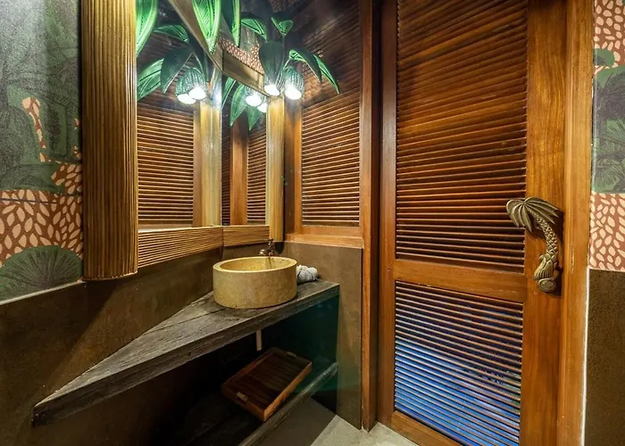 Villa Sweet Surrender - Stylish 4br Near Potato Head *