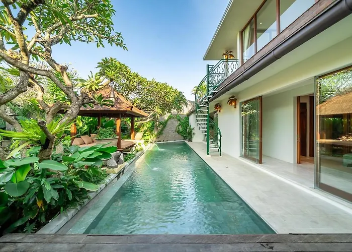 Villa Sweet Surrender - Stylish 4br Near Potato Head Seminyak