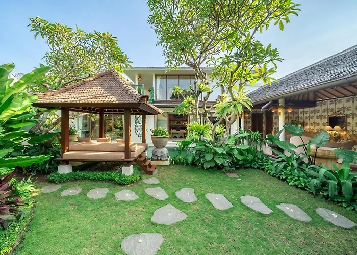 Sweet Surrender - Stylish 4br Near Potato Head * Seminyak
