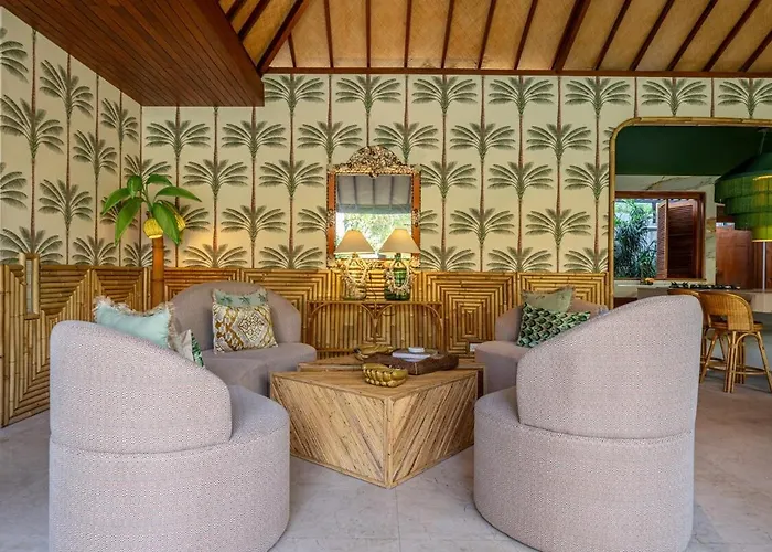 Villa Sweet Surrender - Stylish 4br Near Potato Head *