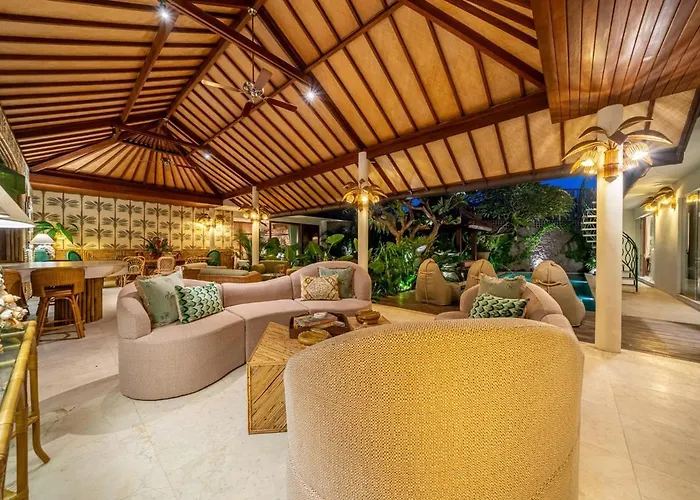 Sweet Surrender - Stylish 4br Near Potato Head Villa *